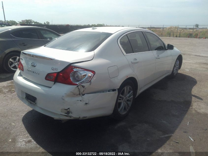 2015 INFINITI Q40 JN1CV6APXFM500393