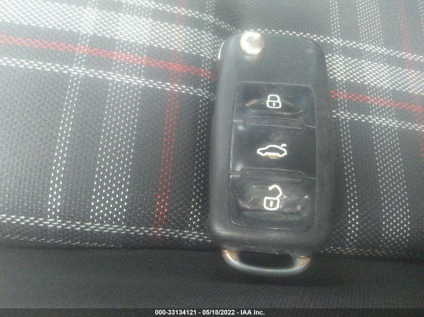 2013 VOLKSWAGEN GTI WVWED7AJ7DW116745
