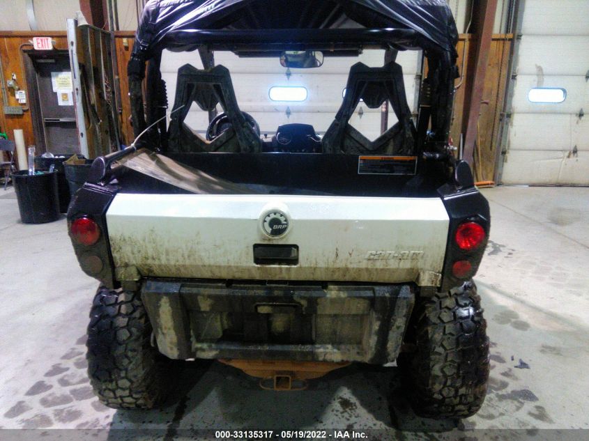 2015 CAN-AM COMMANDER 1000 XT/1000 XT-P 3JBKKAP2XFJ004437