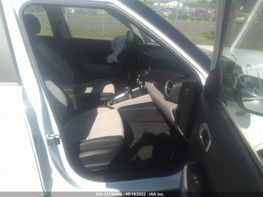 2022 HYUNDAI VENUE SEL KMHRC8A31NU138549