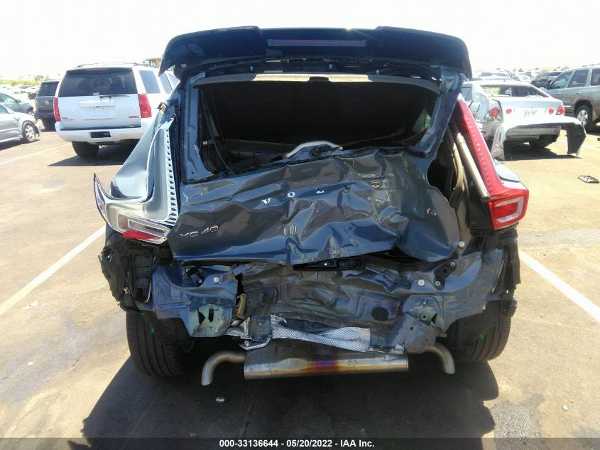2021 VOLVO XC40 MOMENTUM YV4AC2HK8M2542354