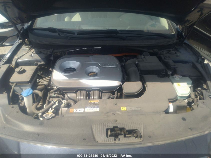 2017 HYUNDAI SONATA HYBRID SE KMHE24L38HA071090