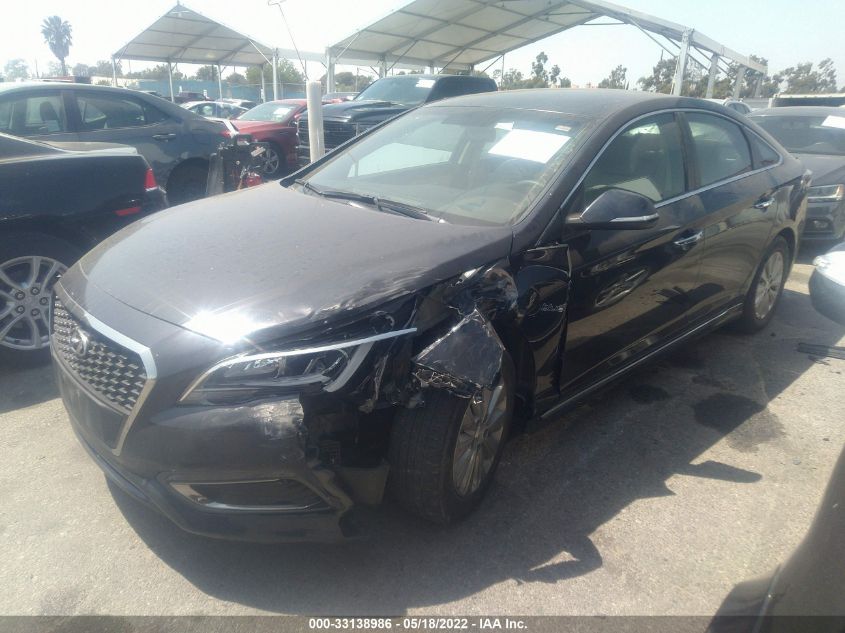 2017 HYUNDAI SONATA HYBRID SE KMHE24L38HA071090