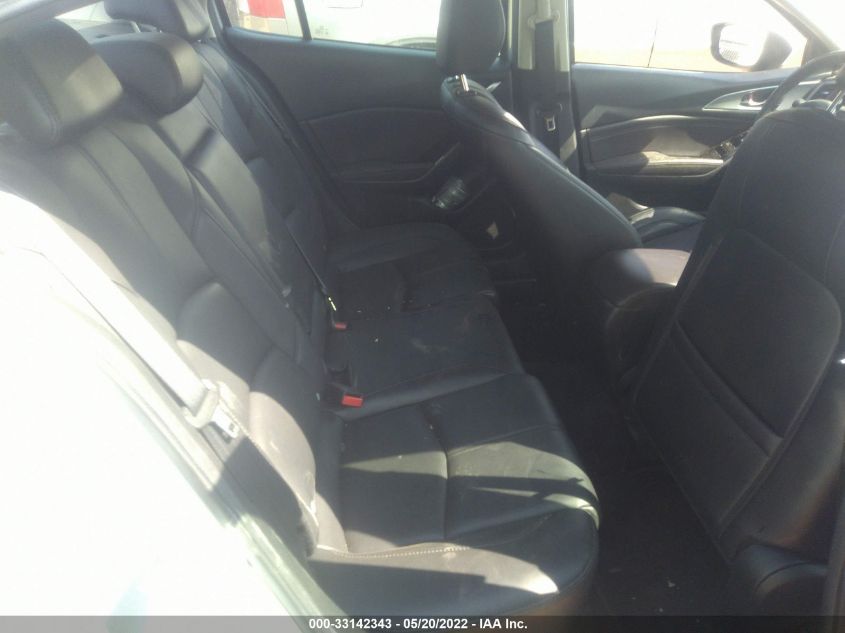 2018 MAZDA MAZDA3 4-DOOR TOURING 3MZBN1V34JM200006