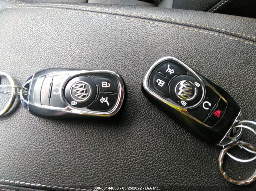 2018 BUICK REGAL TOURX ESSENCE W04GV8SX4J1157691