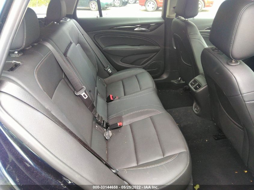 2018 BUICK REGAL TOURX ESSENCE W04GV8SX4J1157691