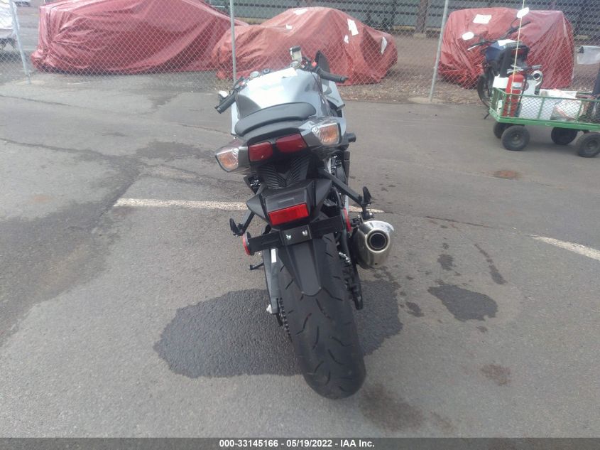 2021 SUZUKI GSX-R750 JS1GR7MA4M7100612
