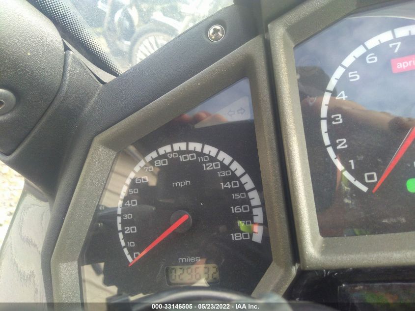 2001 APRILIA RST FUTURA ZD4PWD0041S000078