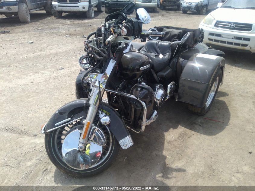 2011 HARLEY-DAVIDSON FLHTK 1HD1KEM18BB611530