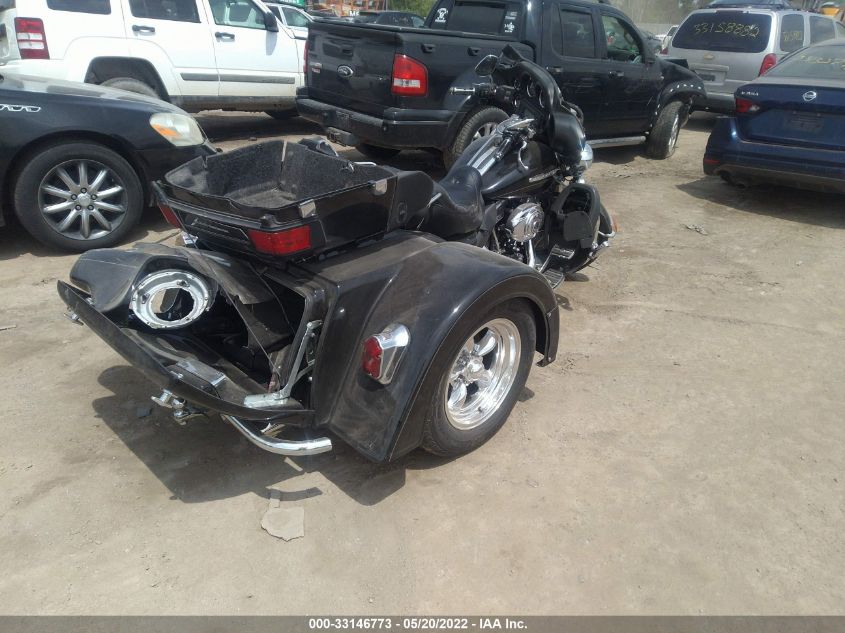 2011 HARLEY-DAVIDSON FLHTK 1HD1KEM18BB611530
