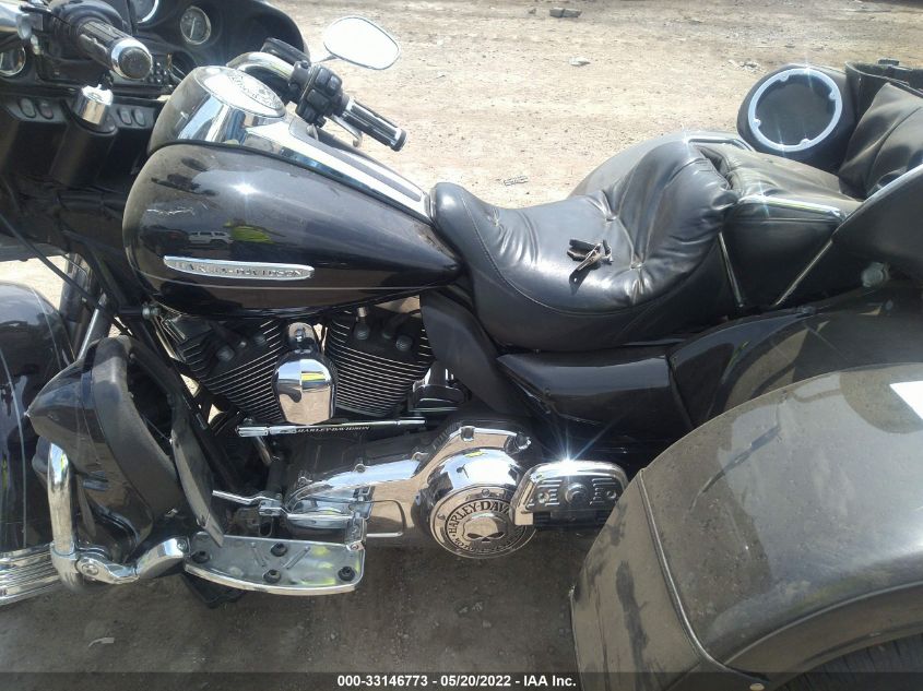 2011 HARLEY-DAVIDSON FLHTK 1HD1KEM18BB611530