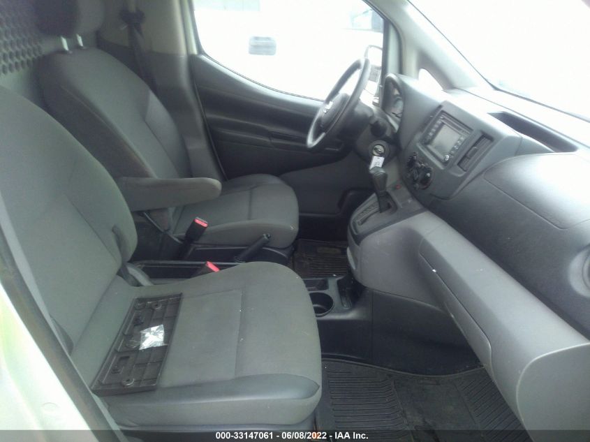 2015 NISSAN NV200 SV 3N6CM0KN2FK706105