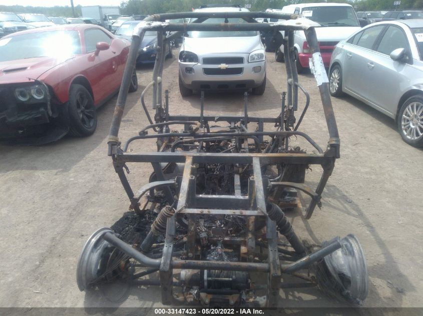 2019 CAN-AM COMMANDER 800R/800R DPS 3JBKGAN28KJ001633