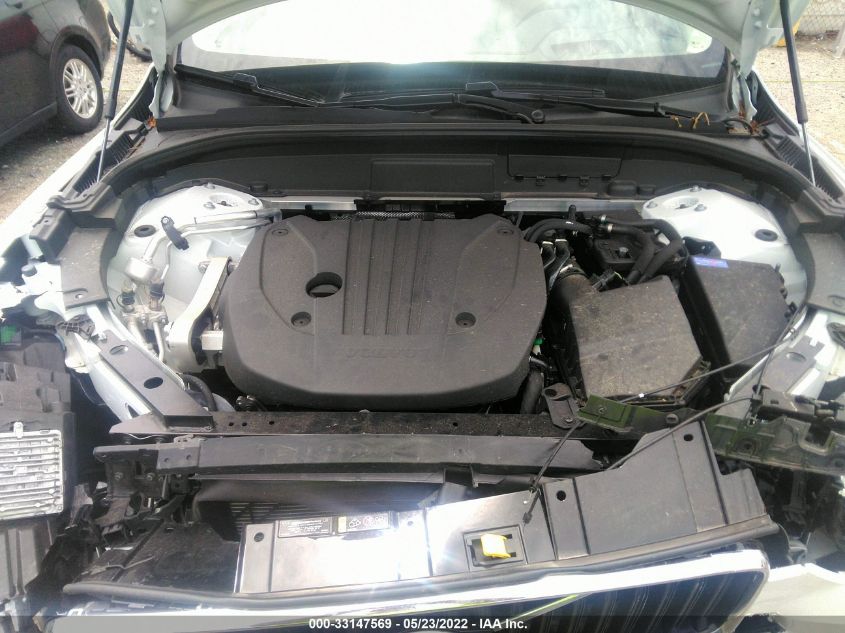 2022 VOLVO XC60 MOMENTUM YV4L12DK5N1901400