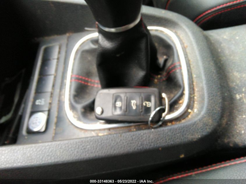 2013 VOLKSWAGEN GLI AUTOBAHN W/NAV 3VW5A7AJ3DM238198