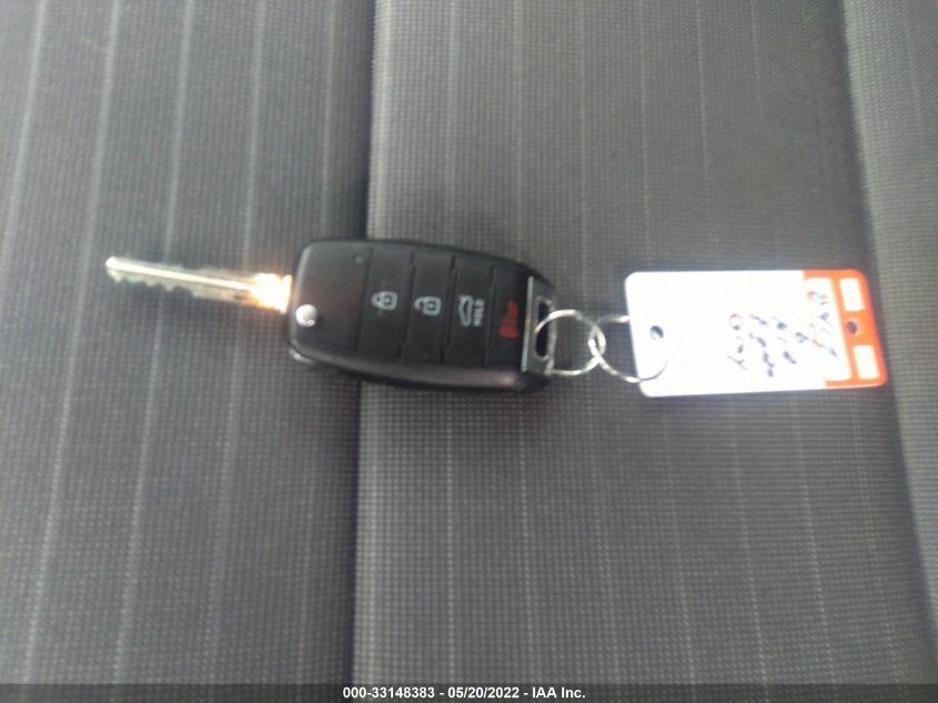 2016 KIA FORTE 5-DOOR LX KNAFK5A85G5591068