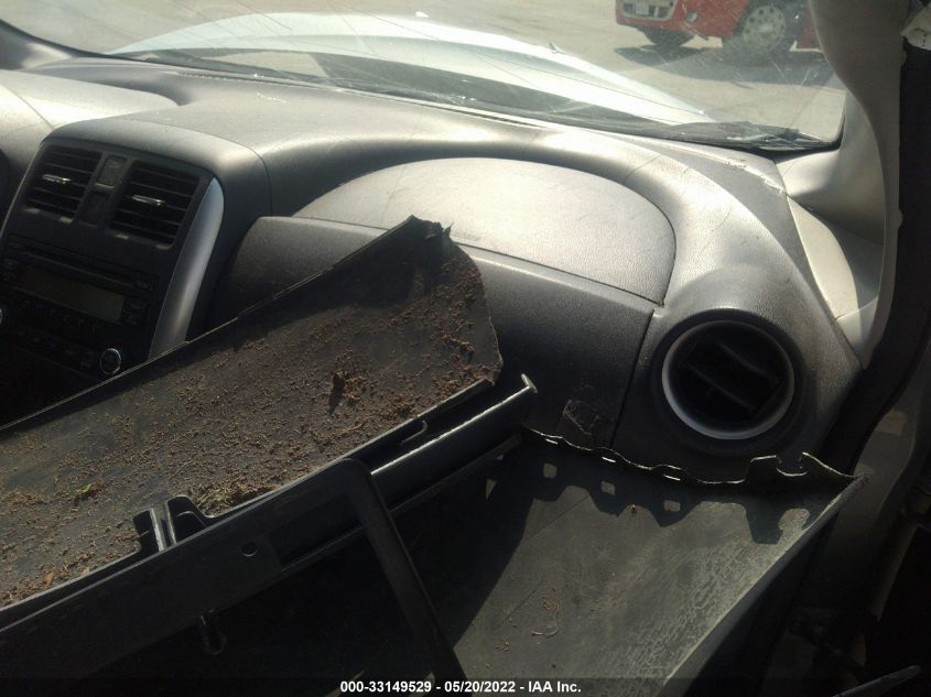 2014 NISSAN VERSA NOTE SV 3N1CE2CP5EL435564