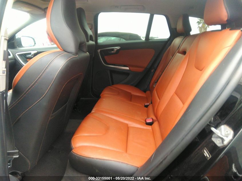 2015 VOLVO V60 CROSS COUNTRY T5 YV4612HK2F1000249