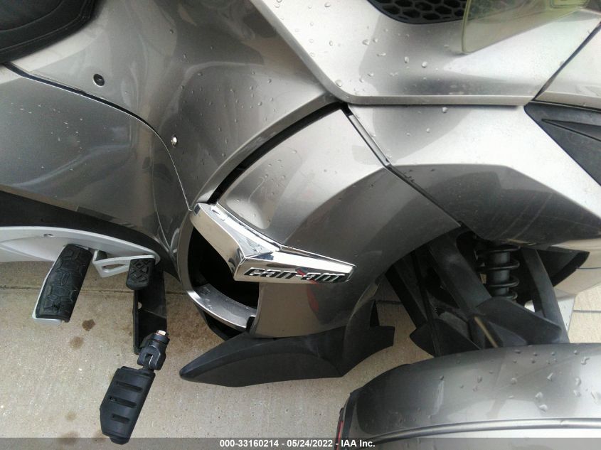 2011 CAN-AM SPYDER ROADSTER RTS 2BXJBWC13BV002041