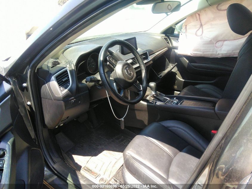 2018 MAZDA MAZDA3 5-DOOR TOURING 3MZBN1L34JM165941