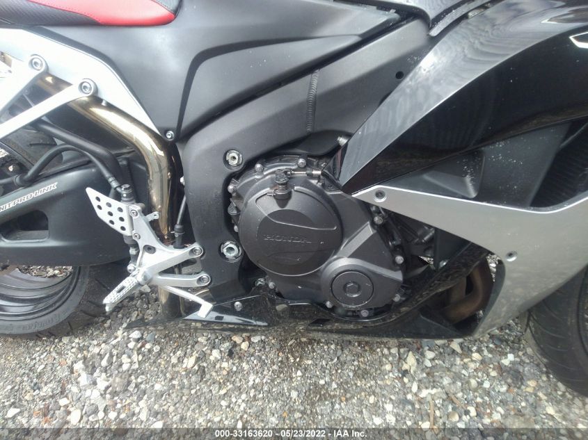 2007 HONDA CBR600 RR JH2PC400X7M006556