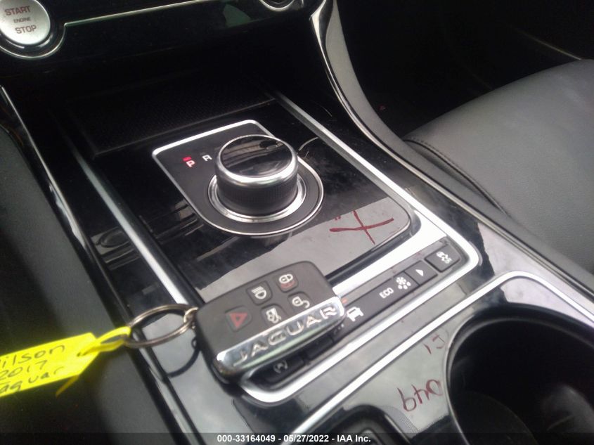 2017 JAGUAR XE SAJAD4BG5HA975160