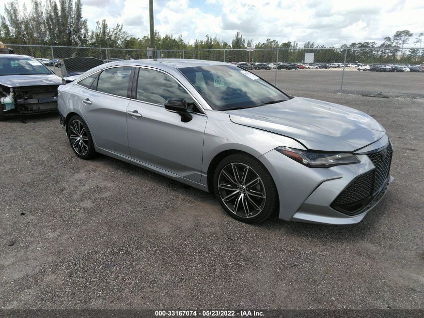 2019 TOYOTA AVALON 
