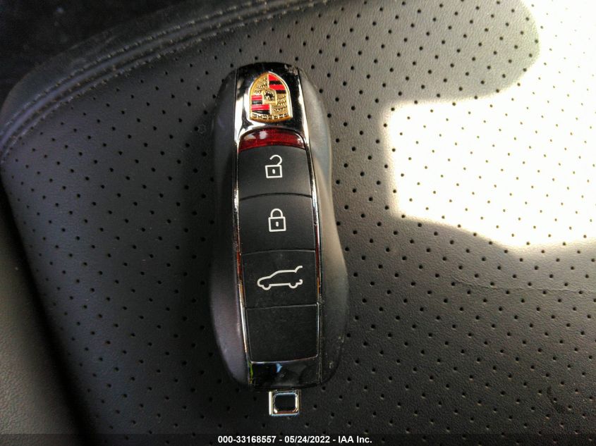 2021 PORSCHE MACAN WP1AA2A50MLB00447