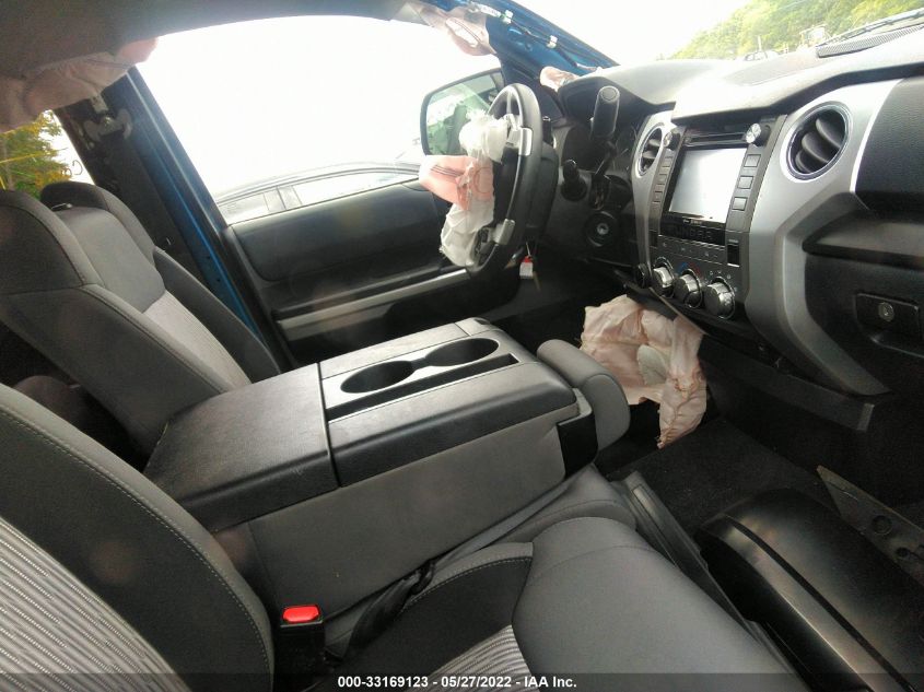 2017 TOYOTA TUNDRA 4WD SR/SR5 5TFUM5F13HX071490