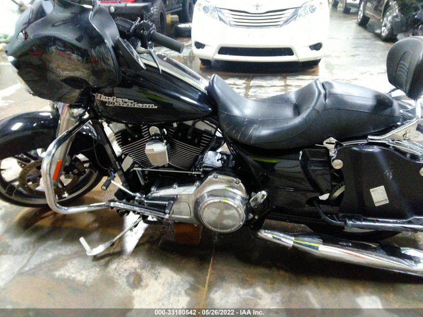 2016 HARLEY-DAVIDSON FLHX STREET GLIDE 1HD1KBM18GB658188