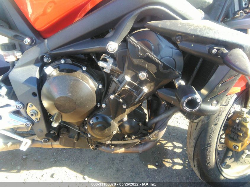 2011 TRIUMPH MOTORCYCLE STREET TRIPLE R SMTD02NE4BJ452050