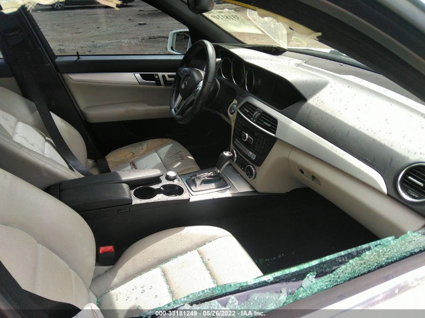 2013 MERCEDES-BENZ C-CLASS 250 WDDGF4HB5DR257947