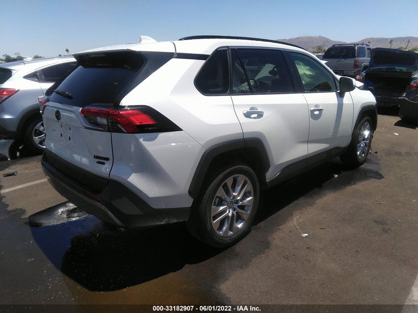 Image 4 of 2019 TOYOTA RAV4  salvage vehicle - Lot #33182907 at IAAI