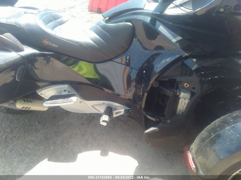 2010 CAN-AM SPYDER ROADSTER RT 2BXJBLC13AV001064