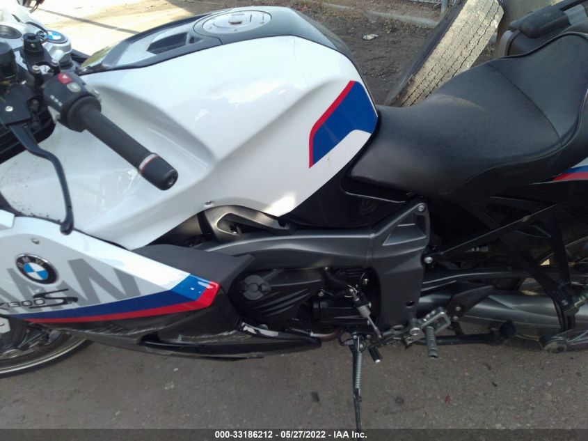 2015 BMW K1300 S WB1050905FZV95353