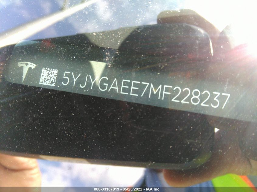 2021 TESLA MODEL Y LONG RANGE 5YJYGAEE7MF228237