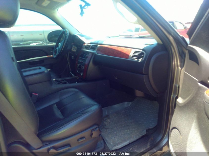 2013 CHEVROLET TAHOE LT 1GNSCBE01DR135730
