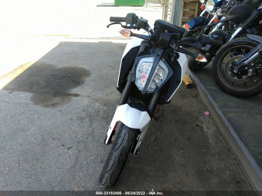 2018 KTM 390 DUKE MD2JPJ405JC253261