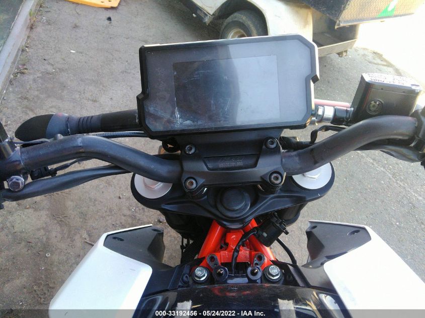2018 KTM 390 DUKE MD2JPJ405JC253261
