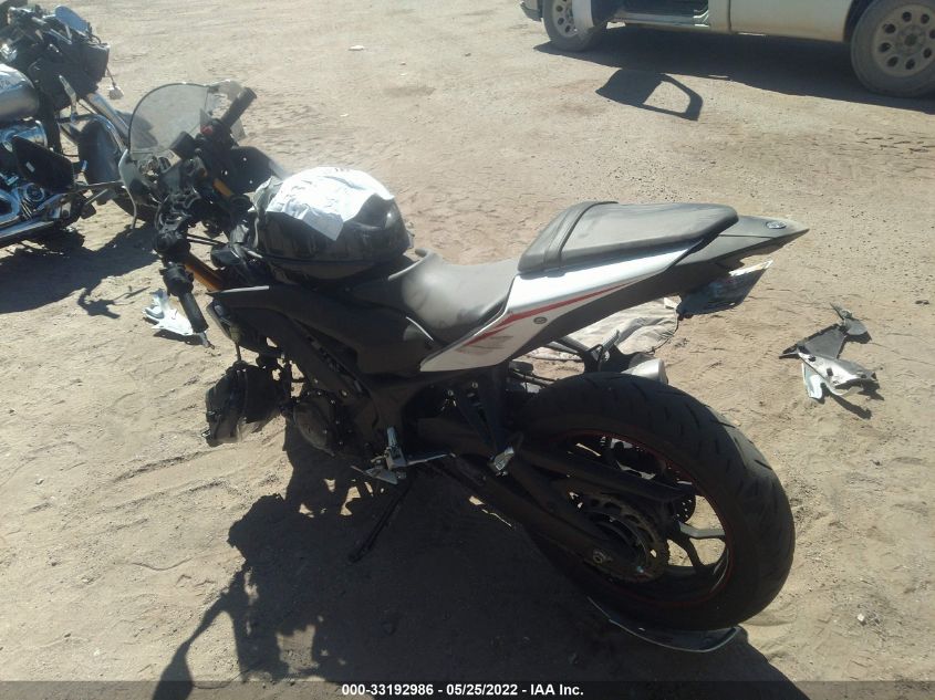 2019 YAMAHA YZFR3 A MH3RH18Y2KK002521