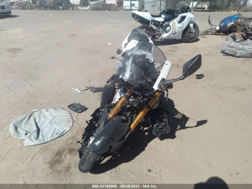 2019 YAMAHA YZFR3 A MH3RH18Y2KK002521