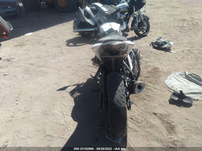 2019 YAMAHA YZFR3 A MH3RH18Y2KK002521