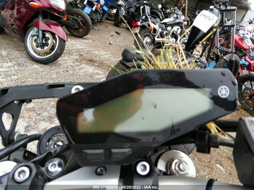 2016 YAMAHA FZ09 JYARN33E6GA010386