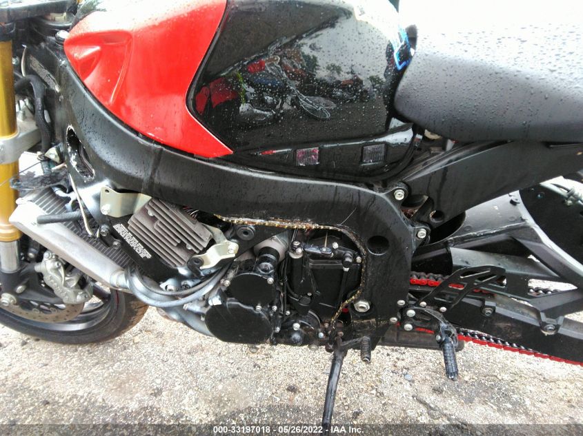 2018 SUZUKI GSX-R750 JS1GR7MA4J2100506