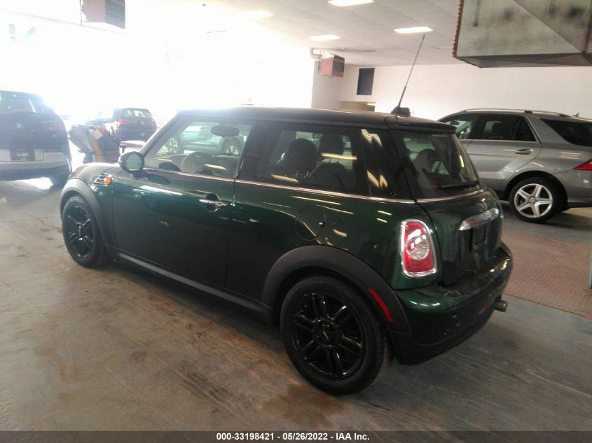 2013 MINI COOPER HARDTOP WMWSU3C57DT684052