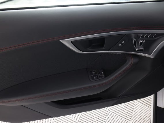 Auction sale of the 2021 JAGUAR F TYPE , vin: SAJD51FE3MCK73595, lot number: 33200426