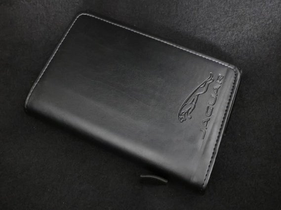 Auction sale of the 2021 JAGUAR F TYPE , vin: SAJD51FE3MCK73595, lot number: 33200426