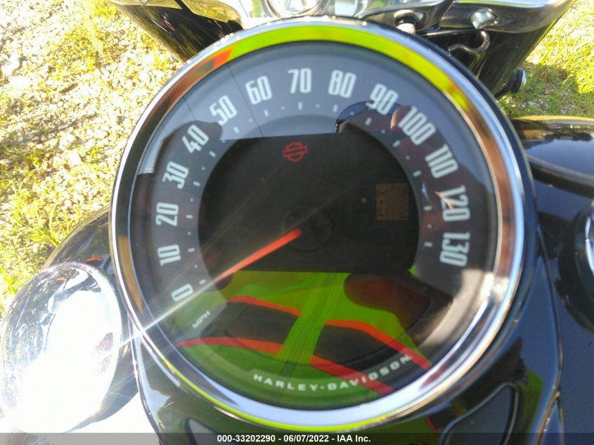 2020 HARLEY-DAVIDSON FLSL 1HD1YDJ19LB047028