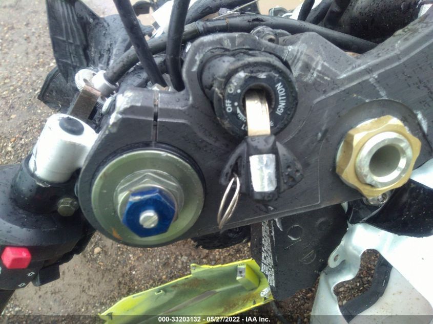 2006 SUZUKI GSX-R750 K6 JS1GR7KA162109125