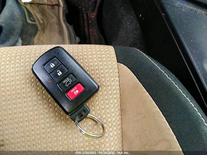 2016 TOYOTA RAV4 HYBRID XLE JTMRJREV9GD002233